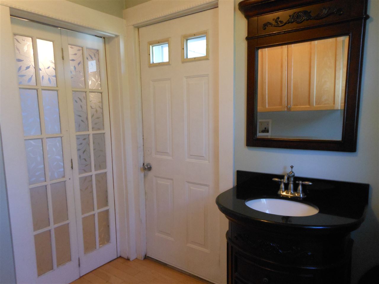 204 Alsace Street Manchester, NH 03102 - Photo 21 of 40