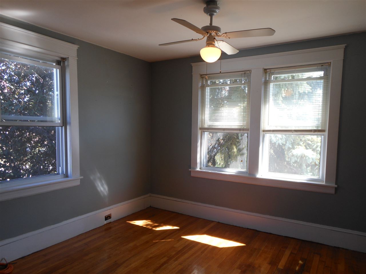 204 Alsace Street Manchester, NH 03102 - Photo 24 of 40