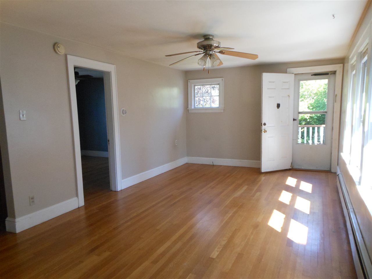 204 Alsace Street Manchester, NH 03102 - Photo 34 of 40