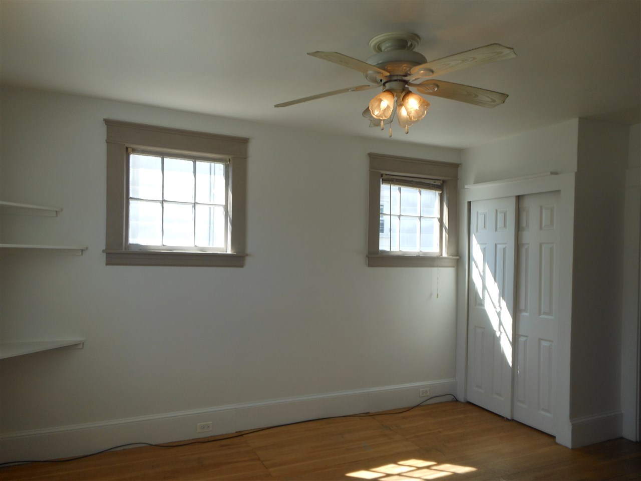 204 Alsace Street Manchester, NH 03102 - Photo 6 of 40