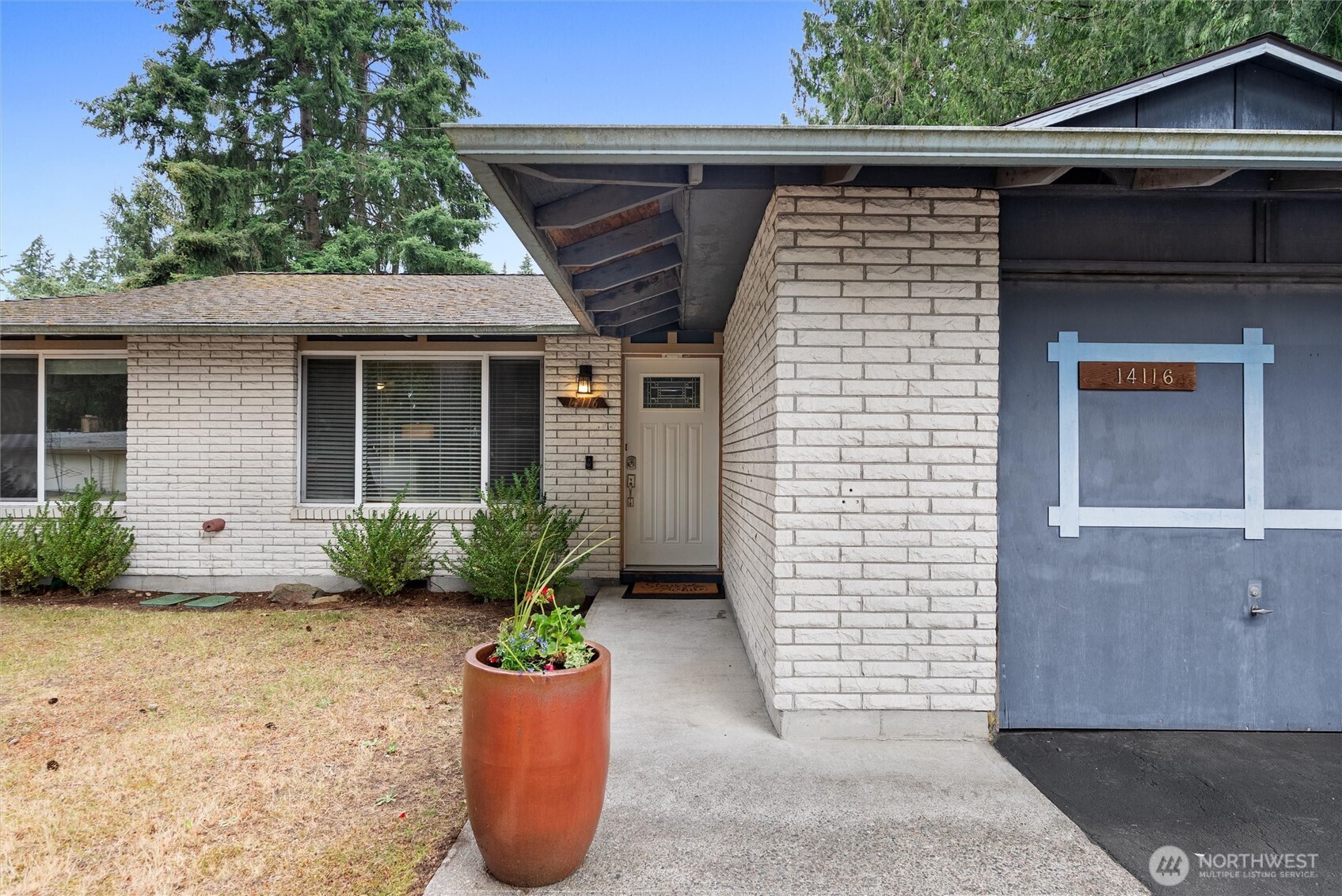 14116 Southeast 144th Street Renton, WA 98059 - Photo 2 of 35