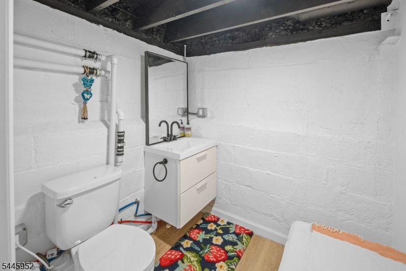 129 N Road Nutley, NJ 07110 - Photo 29 of 30