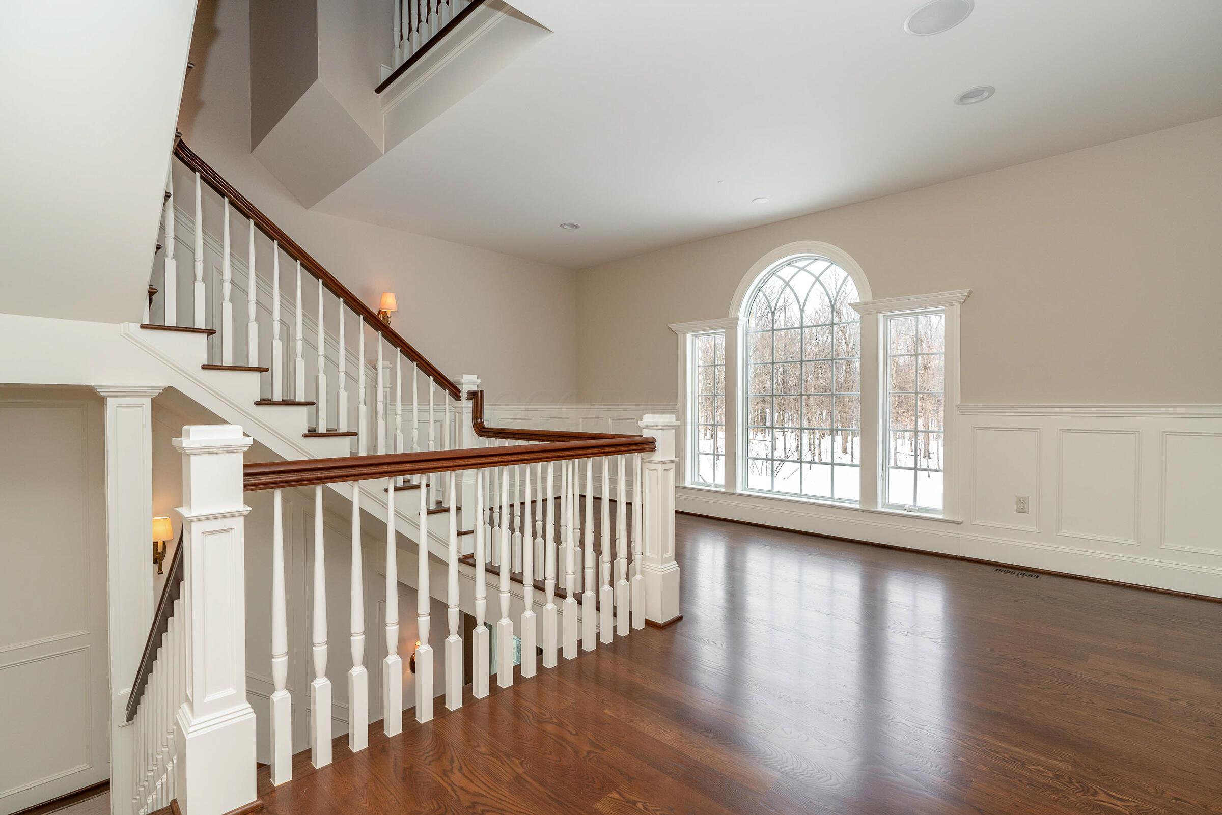 780 Home Road Delaware, OH 43015 - Photo 58 of 130 Second Floor Landing
