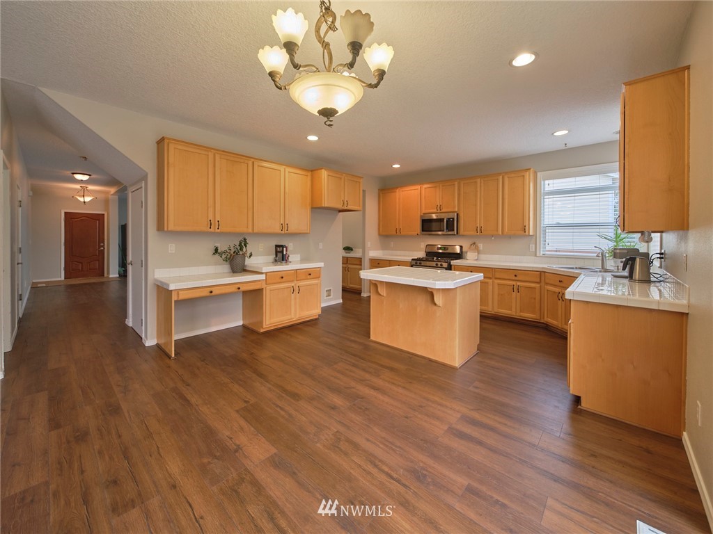 1619 North Falcon Drive Ridgefield, WA 98642 - Photo 7 of 30 Gallery Image 7