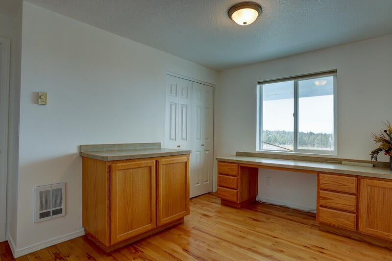 4520 Southeast Moki Road Prineville, OR 97754 - Photo 16 of 25 4520 SE Moki Road-16