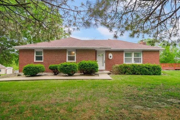 $425,000 | 2526 Tri-County Line Road, Lathrop, MO 64465
