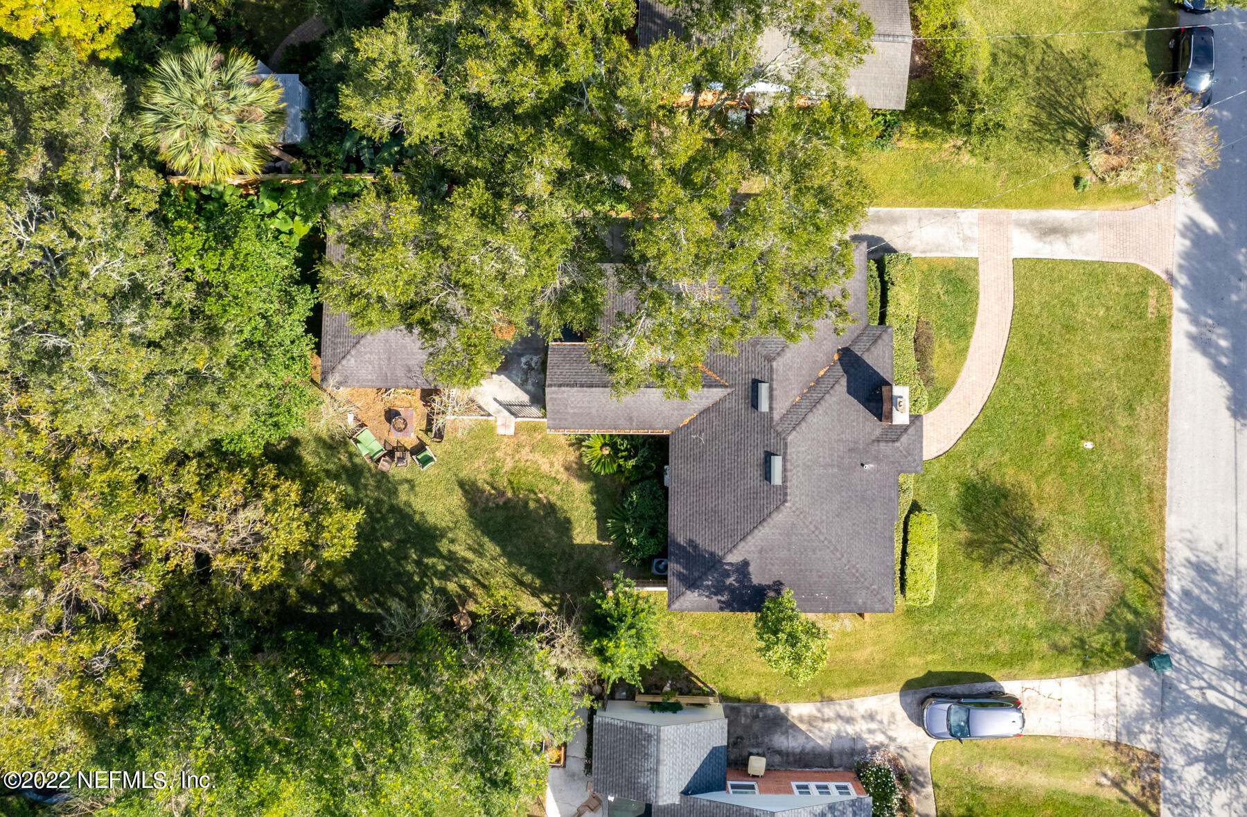 4068 London Road Jacksonville, FL 32207 - Photo 26 of 29 an aerial view of residential house with outdoor space and swimming pool