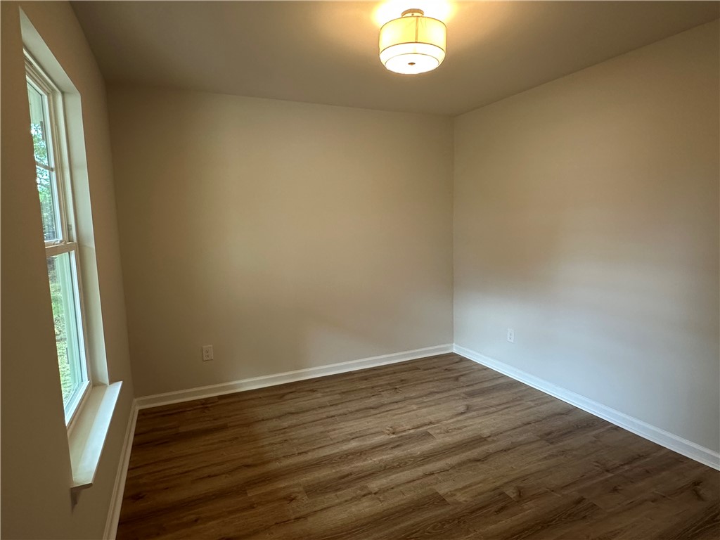 310 West Hampton Street Anderson, SC 29624 - Photo 2 of 11