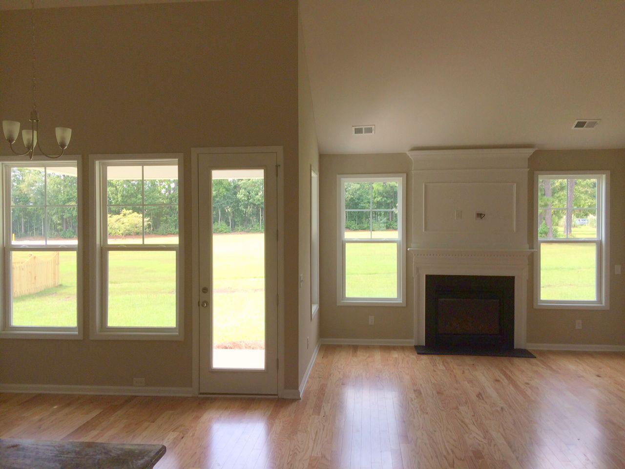 1303 Raven Road Hanahan, SC 29410 - Photo 7 of 25 IMG_1281b