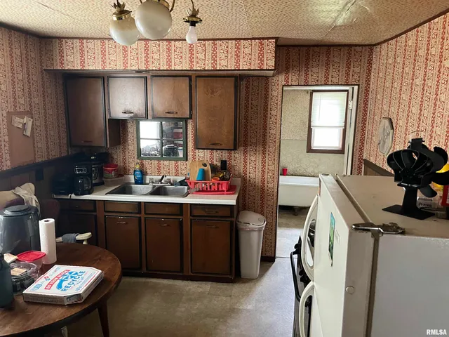 $65,000 | 404 North Beech Street, Centralia, IL 62801