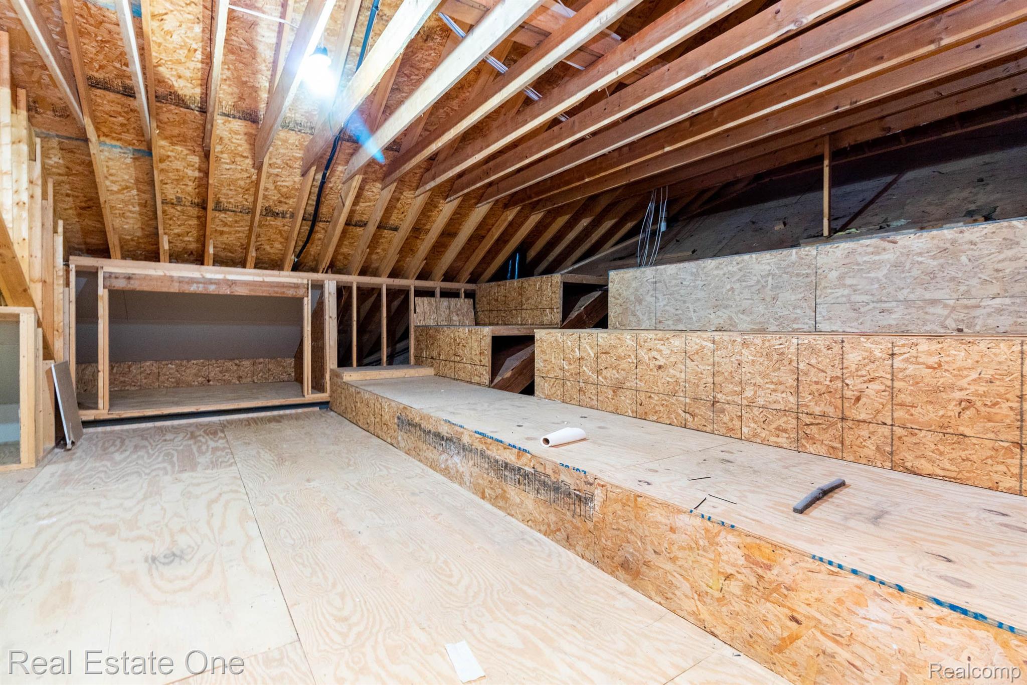 350 Nawakwa Road Rochester, MI 48307 - Photo 32 of 32 Gallery Image 32