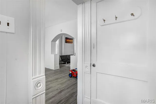 $214,000 | 4248 Norfolk Avenue, St. Louis, MO 63110