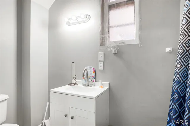 $214,000 | 4248 Norfolk Avenue, St. Louis, MO 63110