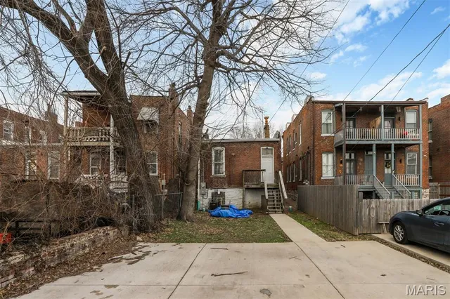 $214,000 | 4248 Norfolk Avenue, St. Louis, MO 63110