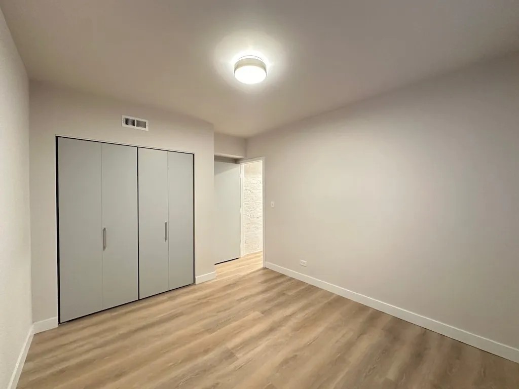 2439 West Walton Street, Unit GR Chicago, IL 60622 - Photo 3 of 15