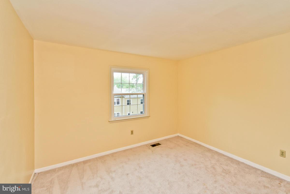 6464 Rockshire Street Alexandria, VA 22315 - Photo 19 of 30 Bedroom (Master)