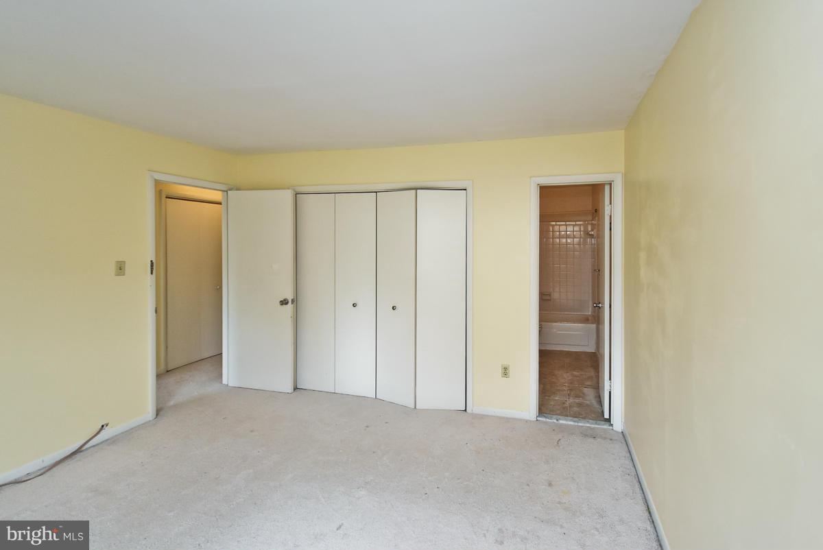 6464 Rockshire Street Alexandria, VA 22315 - Photo 22 of 30 Bath (Master)