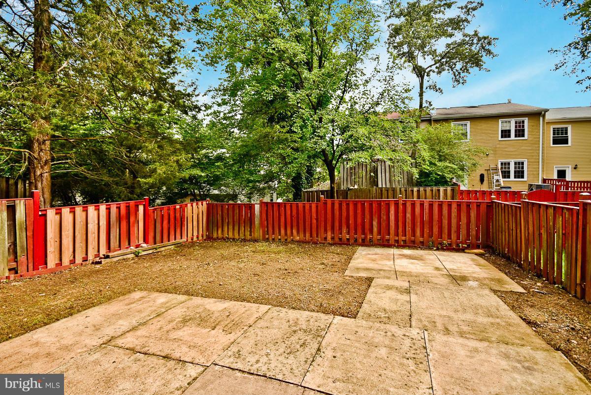 6464 Rockshire Street Alexandria, VA 22315 - Photo 26 of 30 Rear Yard - great for dogs