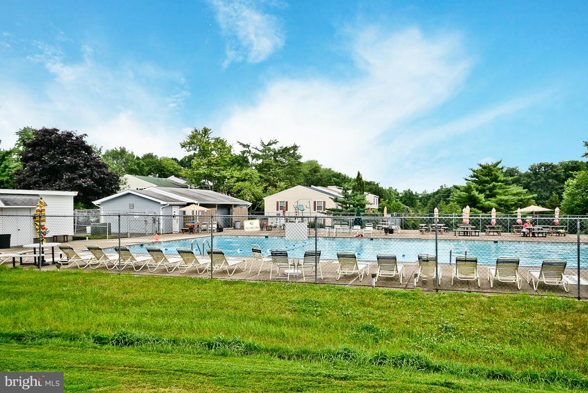 6464 Rockshire Street Alexandria, VA 22315 - Photo 28 of 30 Community Pool