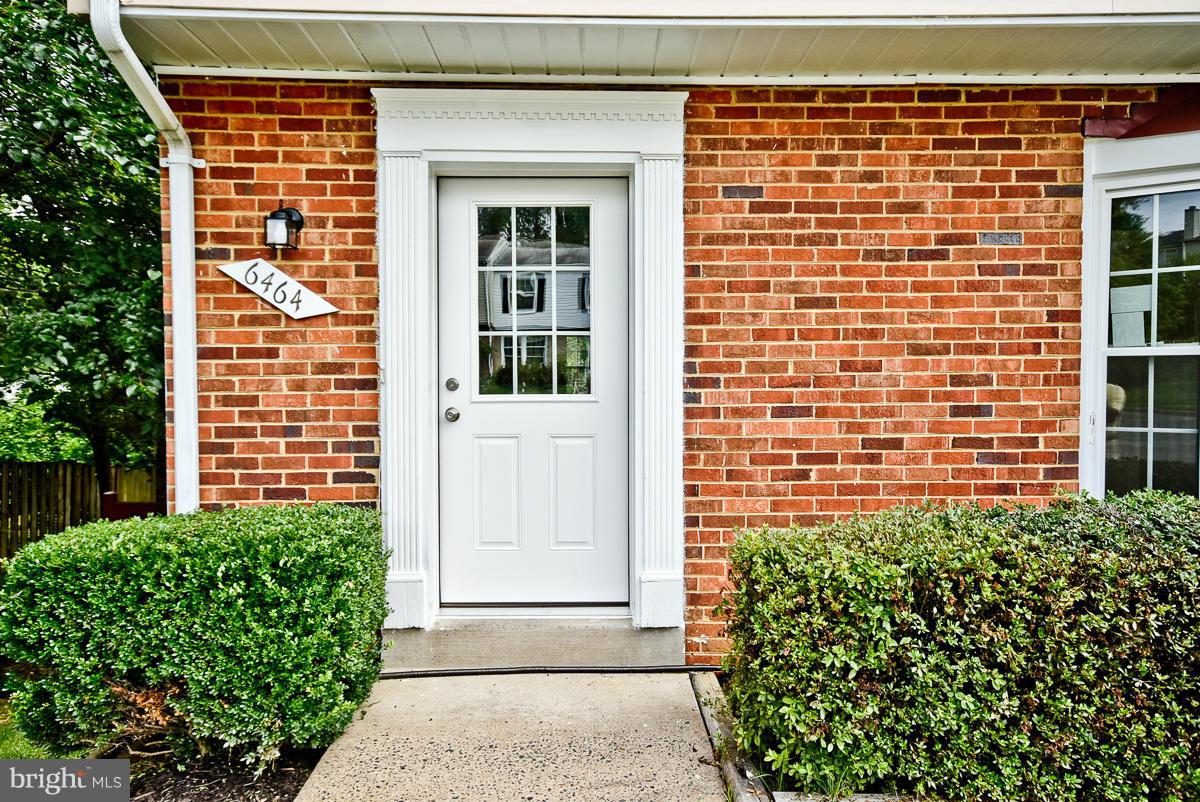 6464 Rockshire Street Alexandria, VA 22315 - Photo 4 of 30 Exterior (Front)