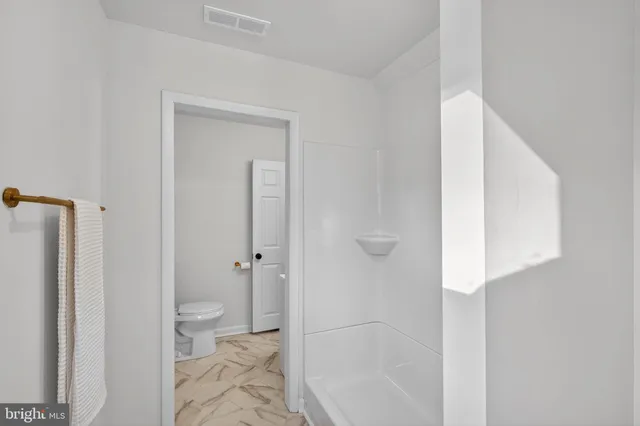 $397,500 | 2472 Leaman Road, Ronks, PA 17572