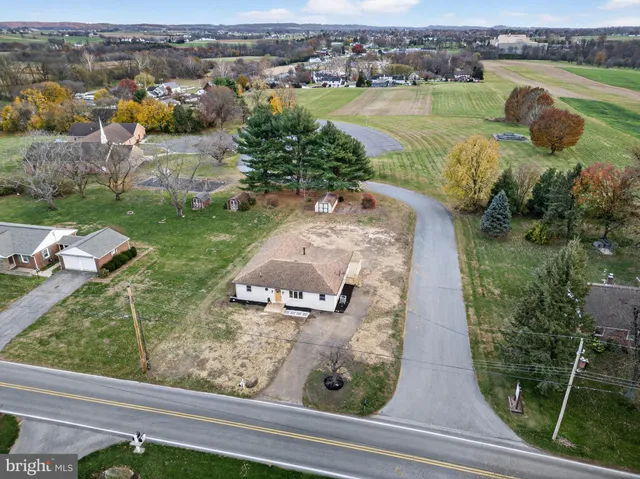 $397,500 | 2472 Leaman Road, Ronks, PA 17572