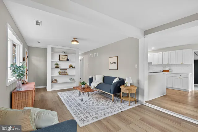 $397,500 | 2472 Leaman Road, Ronks, PA 17572