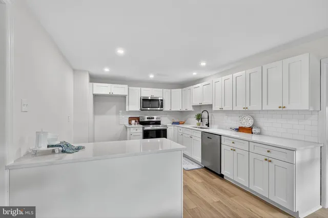 $397,500 | 2472 Leaman Road, Ronks, PA 17572