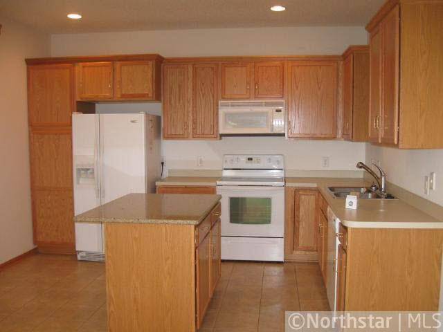 4333 Victor Path, Unit 9 Hugo, MN 55038 - Photo 3 of 10 Gallery Image 3