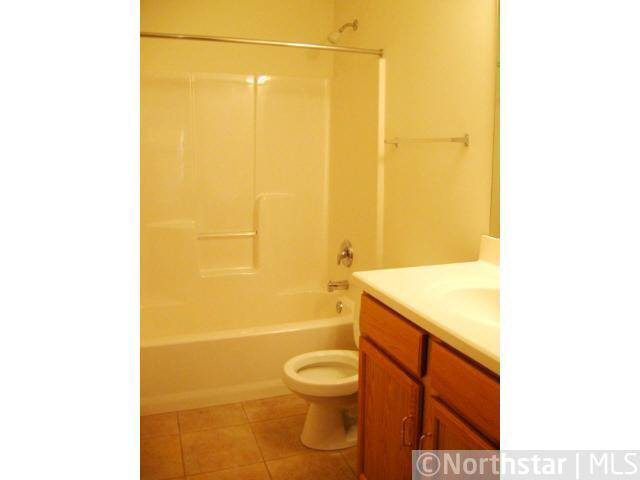 4333 Victor Path, Unit 9 Hugo, MN 55038 - Photo 7 of 10 Gallery Image 7