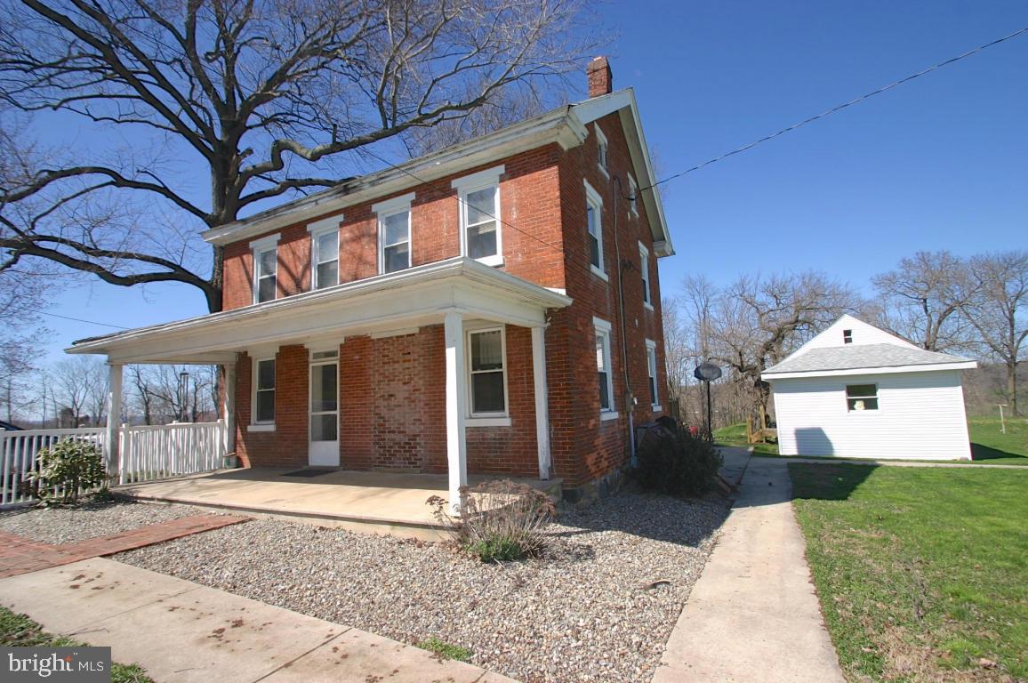 2091 Turnpike Road Elizabethtown, PA 17022 - Photo 1 of 30 Gallery Image 1