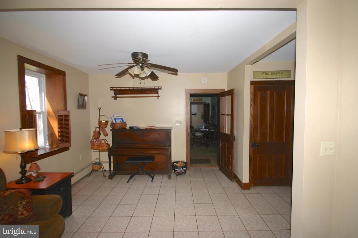 2091 Turnpike Road Elizabethtown, PA 17022 - Photo 3 of 30 Gallery Image 3