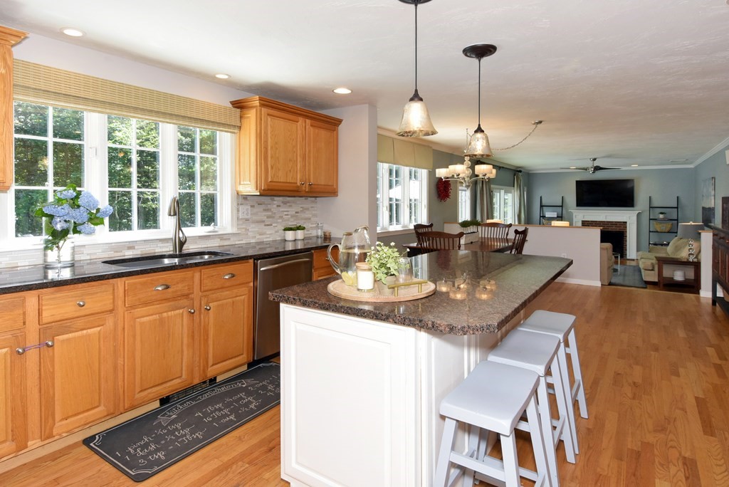 14 Elliott Road Sterling, MA 01564 - Photo 8 of 40