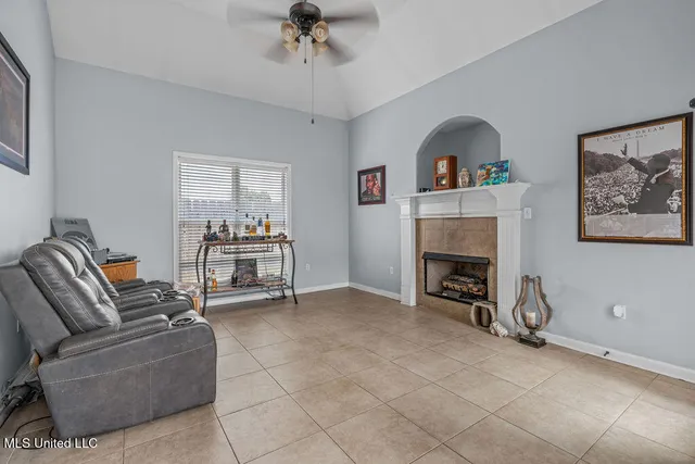 $362,500 | 2904 South Cherry Drive, Southaven, MS 38672