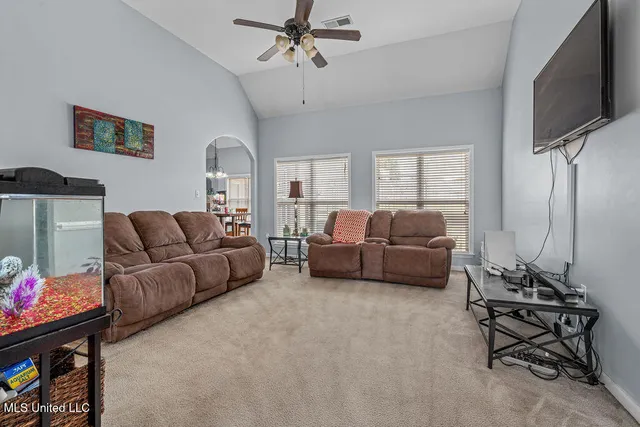 $362,500 | 2904 South Cherry Drive, Southaven, MS 38672