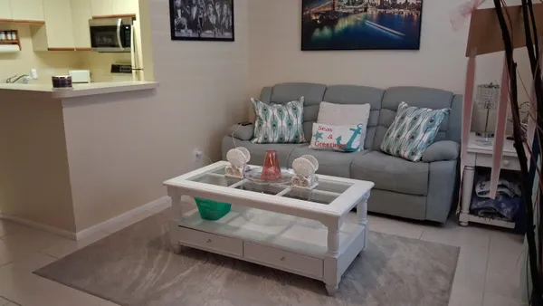 $1,500 | 23 Lake Vista Trail, Unit 204, Port St. Lucie, FL 34952