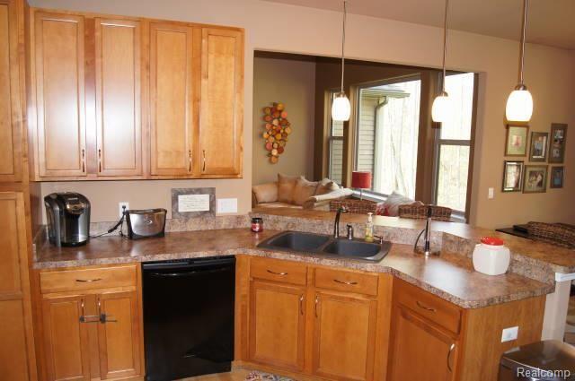2008 South Elba Road Lapeer, MI 48446 - Photo 11 of 31 DSC04013.jpg