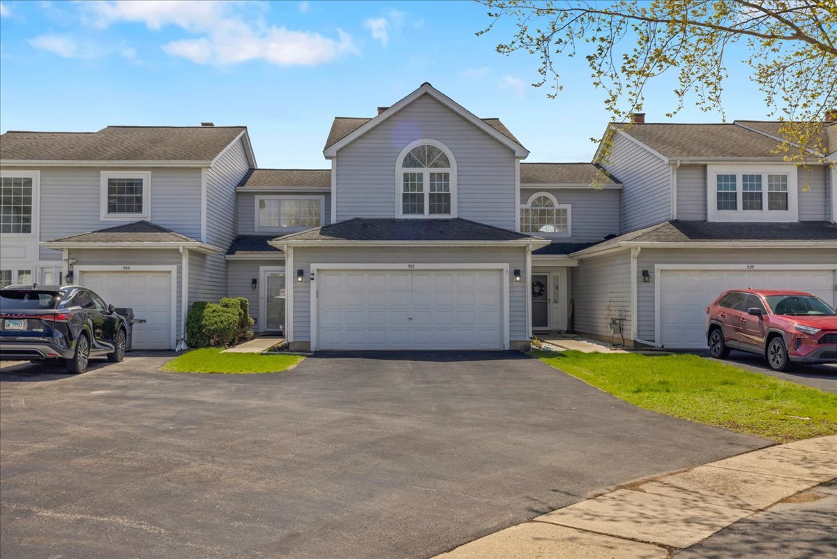 1137 Longford Road Bartlett, IL 60103 - Photo 3 of 33