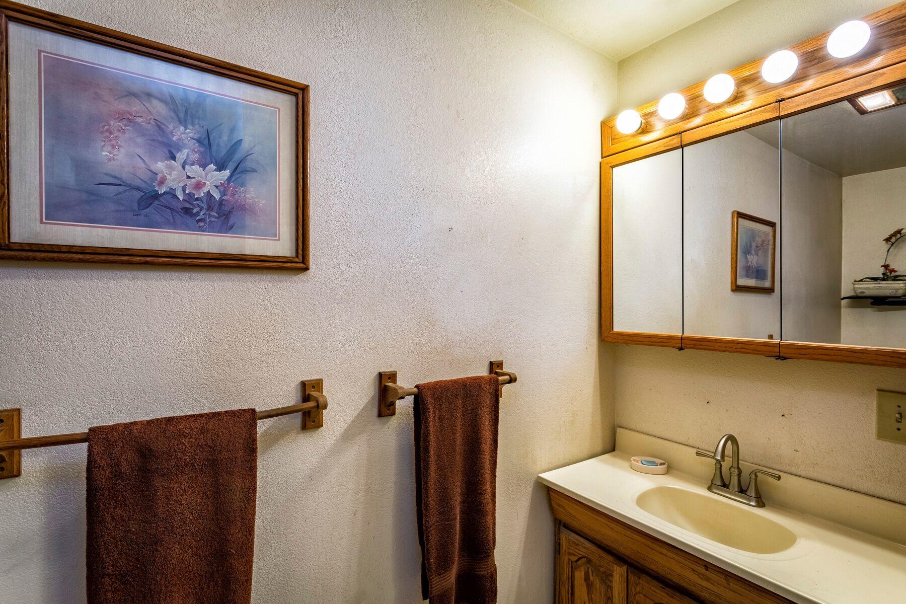 5763 Balls Ferry Road Anderson, CA 96007 - Photo 11 of 27 master bath
