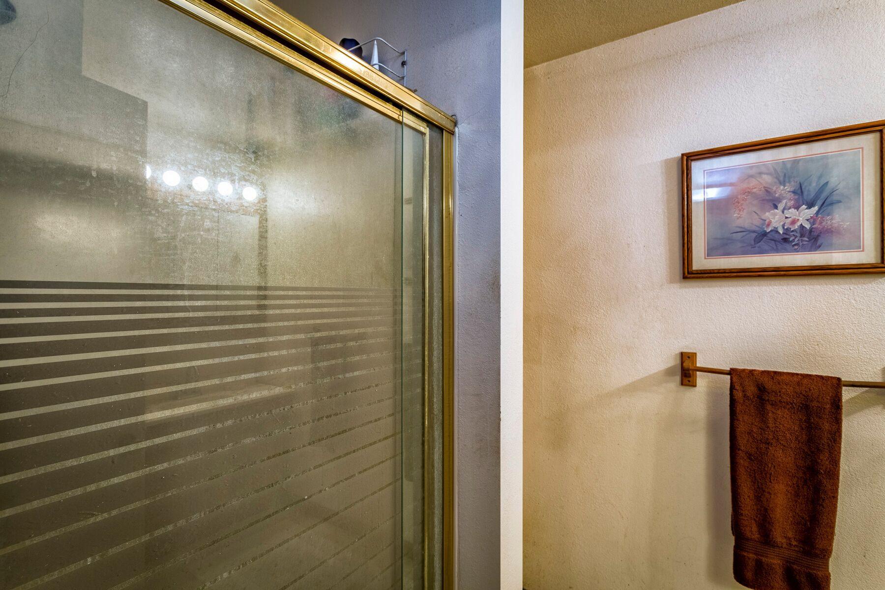 5763 Balls Ferry Road Anderson, CA 96007 - Photo 12 of 27 master bath2