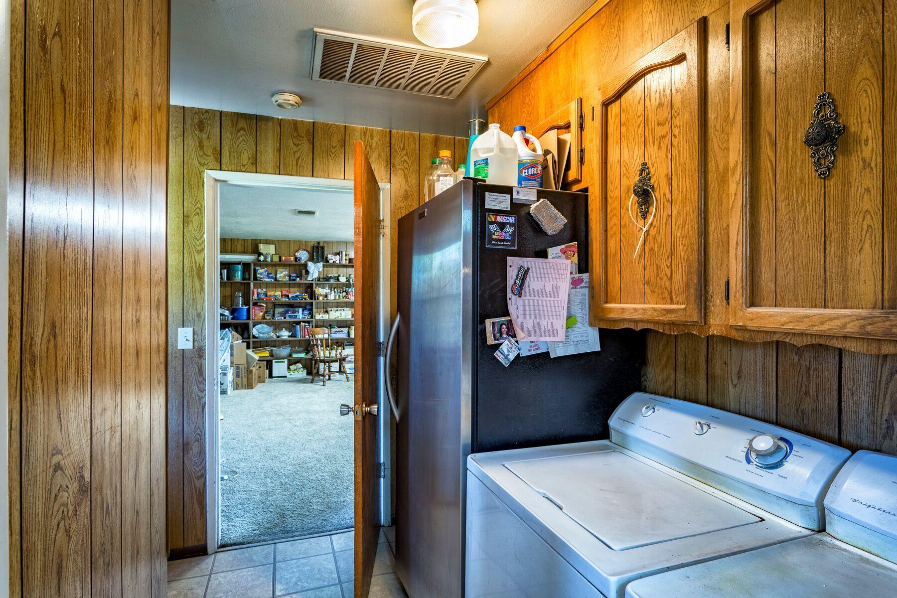 5763 Balls Ferry Road Anderson, CA 96007 - Photo 8 of 27 laundry
