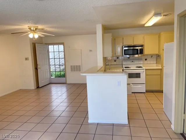 $239,000 | 3150 North Soft Breezes Drive, Unit 1200, Las Vegas, NV 89128