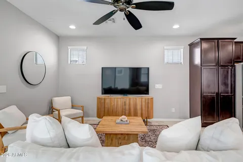 $475,000 | 2252 South Basmath Lane, Gilbert, AZ 85295