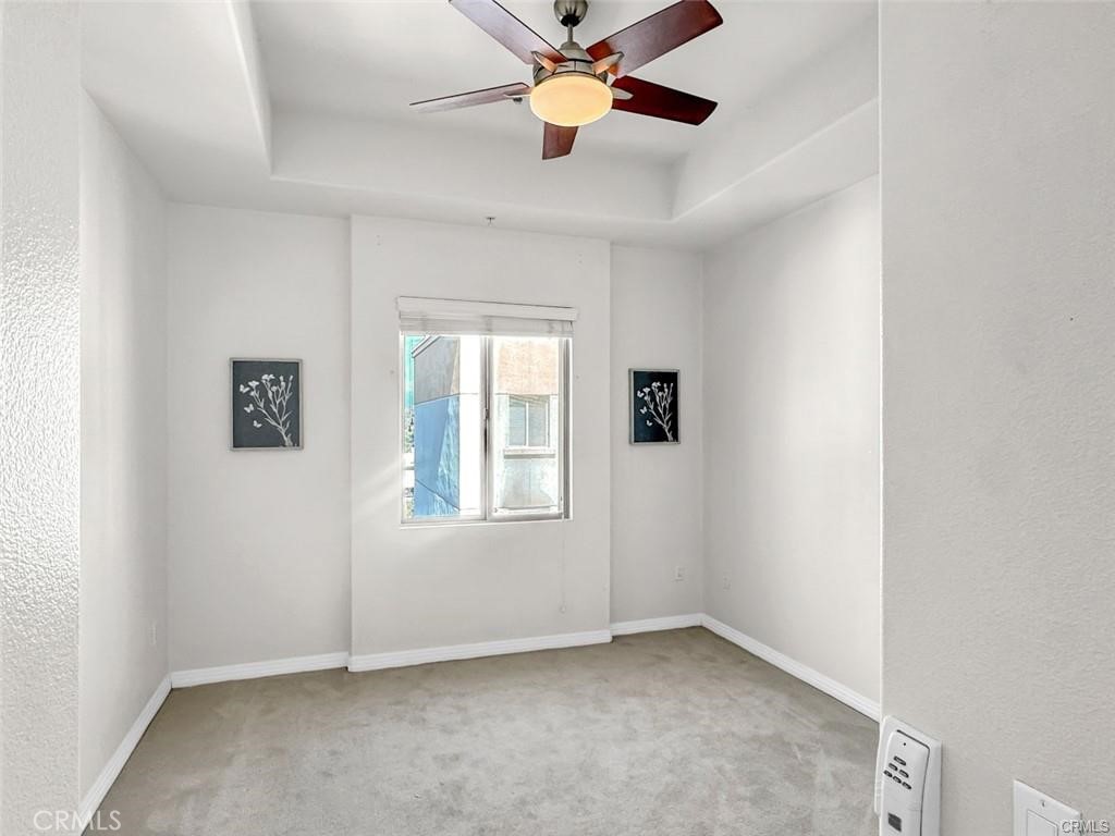 931 East Walnut Street, Unit 607 Pasadena, CA 91106 - Photo 14 of 30 a view of an empty room with window