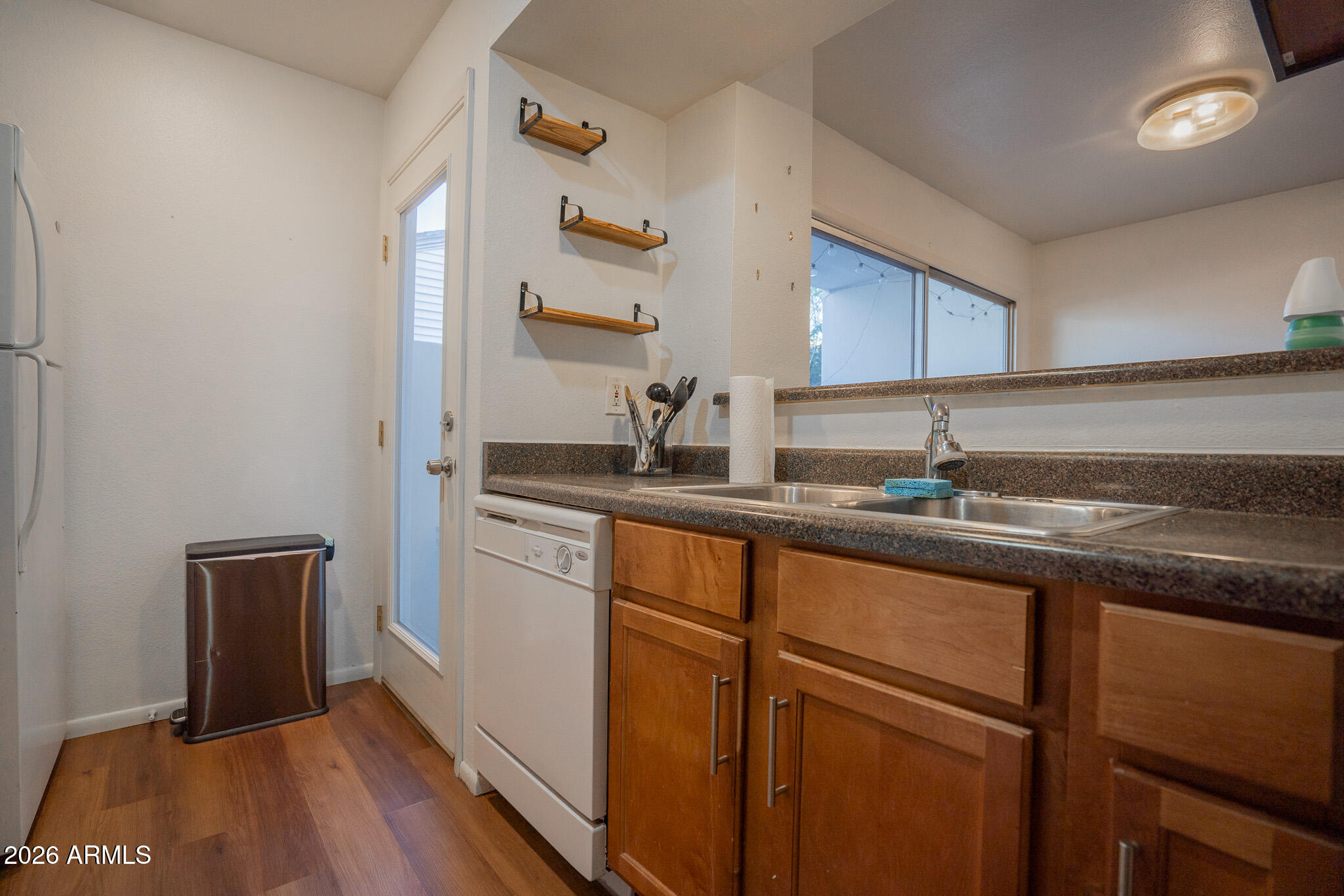 5135 North 10th Street, Unit 7 Phoenix, AZ 85014 - Photo 10 of 25 DSC05941