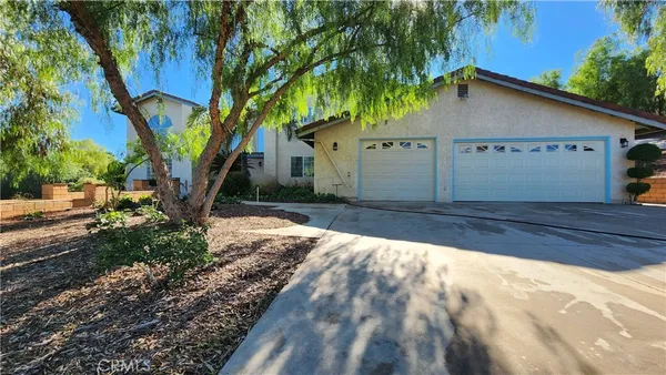 $915,000 | 23729 Citrus Avenue, Perris, CA 92570