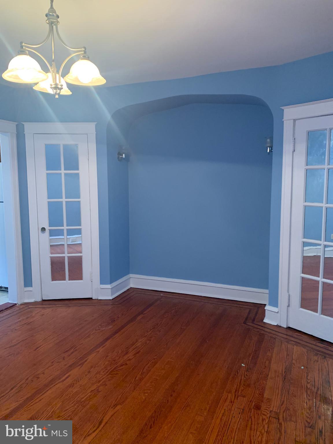 382 Avon Road Upper Darby, PA 19082 - Photo 8 of 35
