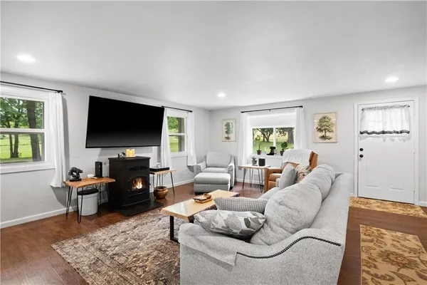 $425,000 | 13410 Mt Olivet Road, Smithville, MO 64089