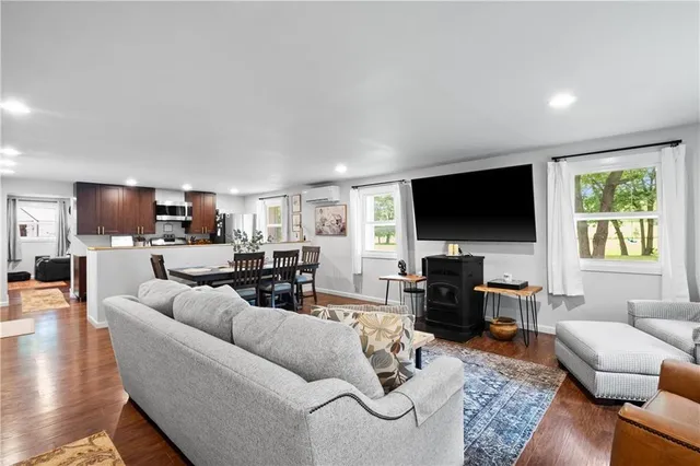 $437,500 | 13410 Mt Olivet Road, Smithville, MO 64089