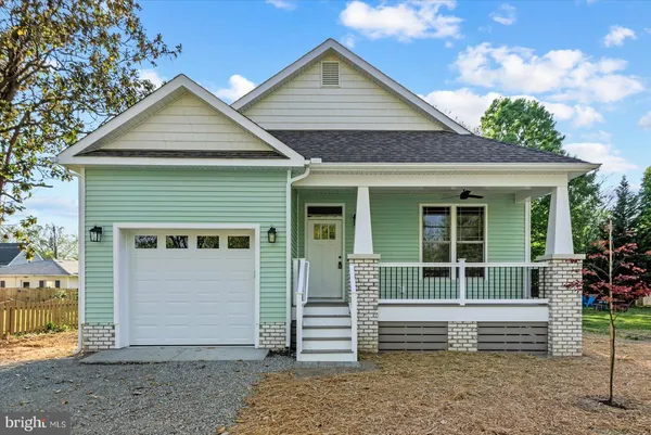 $575,000 | 617 Bancroft Avenue, Colonial Beach, VA 22443